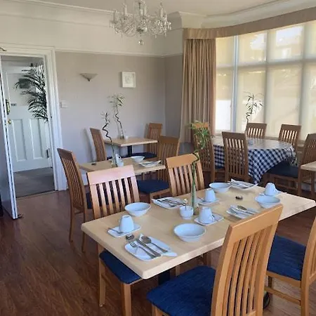 The Red House 4* Falmouth