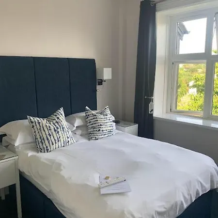 The Red House 4* Falmouth