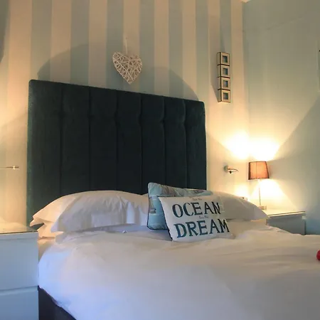Pensjonat The Red House 4*