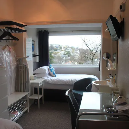 The Red House Pensjonat 4*